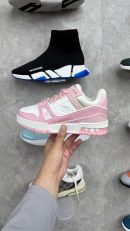 Louis Vuitton Sneakers Roze