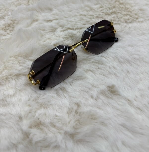 Cartier Zonnebril Diamond Cut, Goude Montuur, Donker Blauwe Glazen - Image 3
