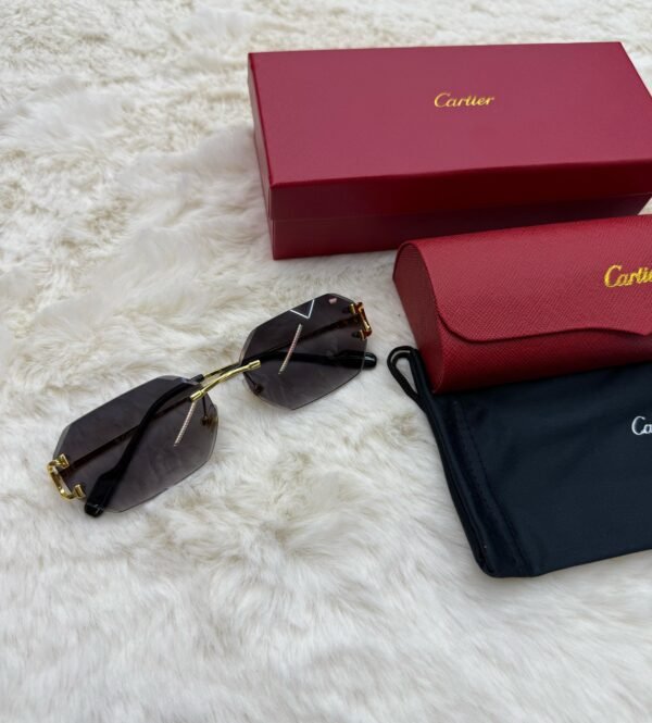 Cartier Zonnebril Diamond Cut, Goude Montuur, Donker Blauwe Glazen