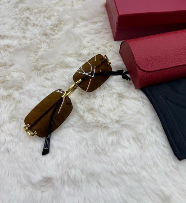 Cartier Zonnebril Bruine Kleine Glazen, Goude Montuur