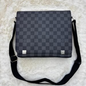 Louis Vuitton Messenger Bag Double Magneet