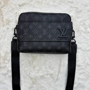 Louis Vuitton Fast Line Messenger Bag