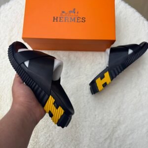 Hermes Infra Slippers Black Gele Logo