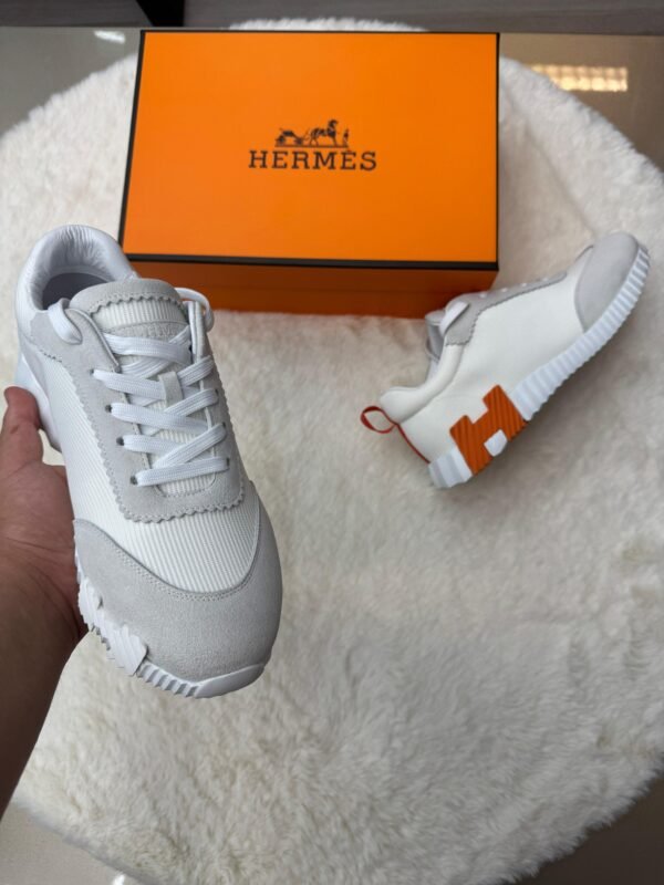 Hermes Bouncing White Orange Logo - Image 3