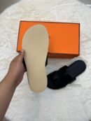 Hermes Izmir Black Slippers