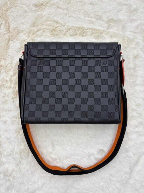 Louis Vuitton Messenger Bag Oranje Band - Image 2
