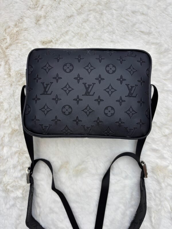 Louis Vuitton Messenger Bag Black Monogram - Image 2
