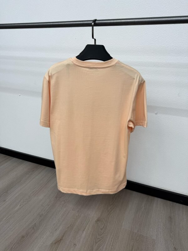 Moncler T-Shirt Zalm Logo Mid - Image 2