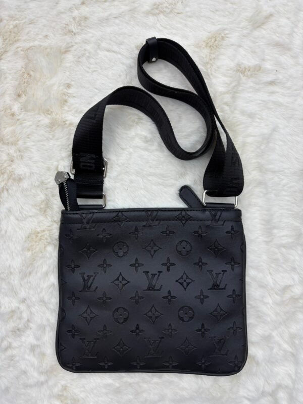 Louis Vuitton Messenger Bag Plat Monogram Black on Black - Image 2