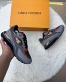 Louis Vuitton Run Away Grey Brown