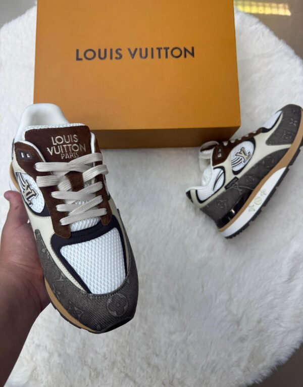 Louis Vuitton Run Away Moka - Image 3