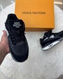 Louis Vuitton Run Away Black