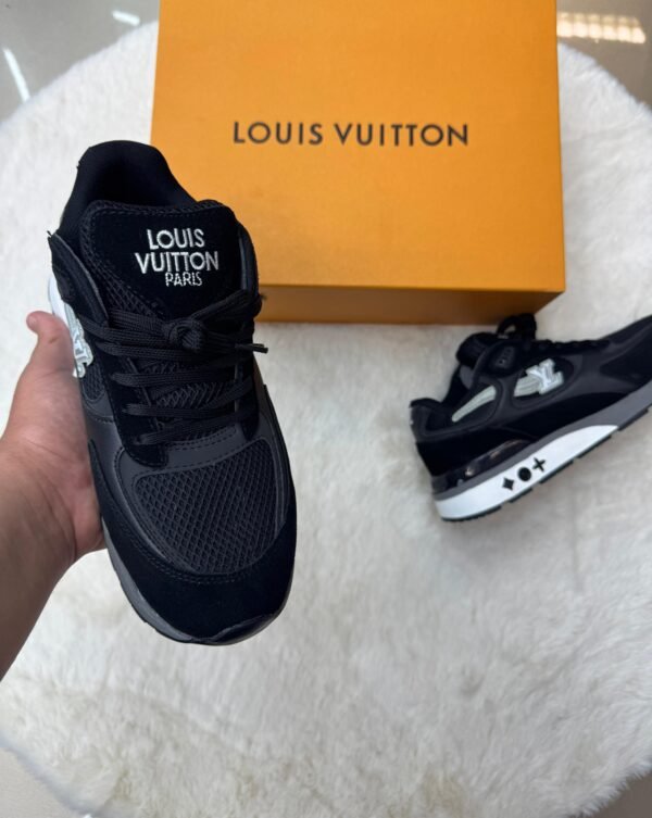 Louis Vuitton Run Away Black - Image 3