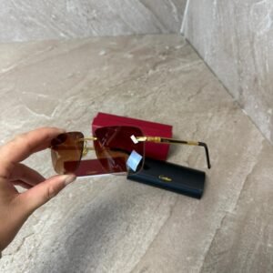 Cartier Brown Glasses, Goude Montuur