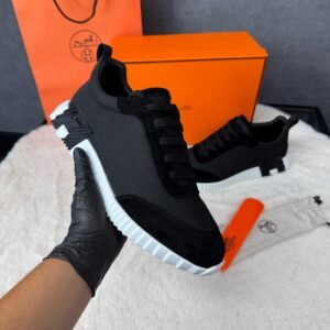 Hermes Bouncing Black White Ribbels