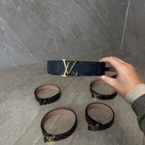 Louis Vuitton Black Riem Monogram, Goude Logo