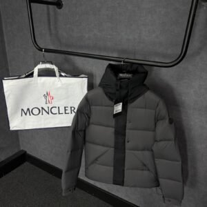 Moncler Madera Grijs High Quality