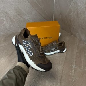 Louis Vuitton Runner Tatic Brown