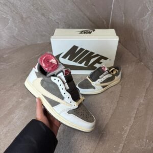 Travis Scott Air Jordan Reverse Mocha
