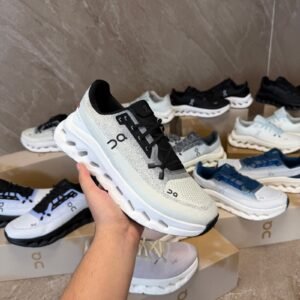 On Cloudtilt Sneaker White-Black