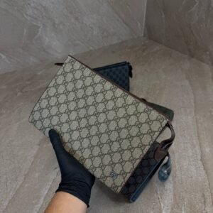 Gucci Beige Trim Medium Pouch