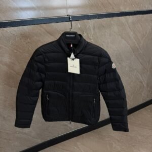 Moncler Acorus Short Down Jacket Black