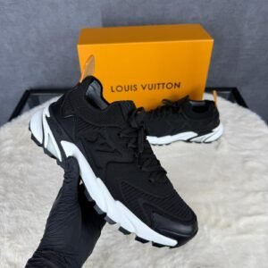Louis Vuitton Tatic Black White