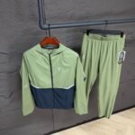 On Running Core Tracksuit Green