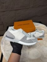 Louis Vuitton Run Away Sneakers Beige - Afbeelding 2