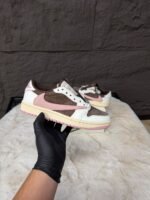 Nike Air Jordan 1 Low Travis Scott Pink Oxford - Afbeelding 2